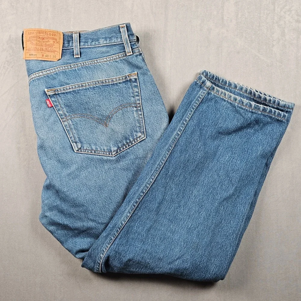 Levi's 501xx Jeans Men 40x30 Blue Medium Wash Straight Leg Button Fly Denim